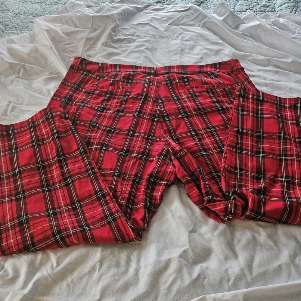 Old NavyPlaid High Rise Pixie Skinny Pants. Sz 24. New With Tags